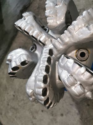 Customized Matrix Body PDC Polycrystalline Diamond Oil Well Drill Bit For Rock Drilling Manufacturer