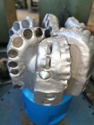 5,875-calowa stalowa korpusowa wiertło PDC z diamentami do wiercenia w ropie i gazie